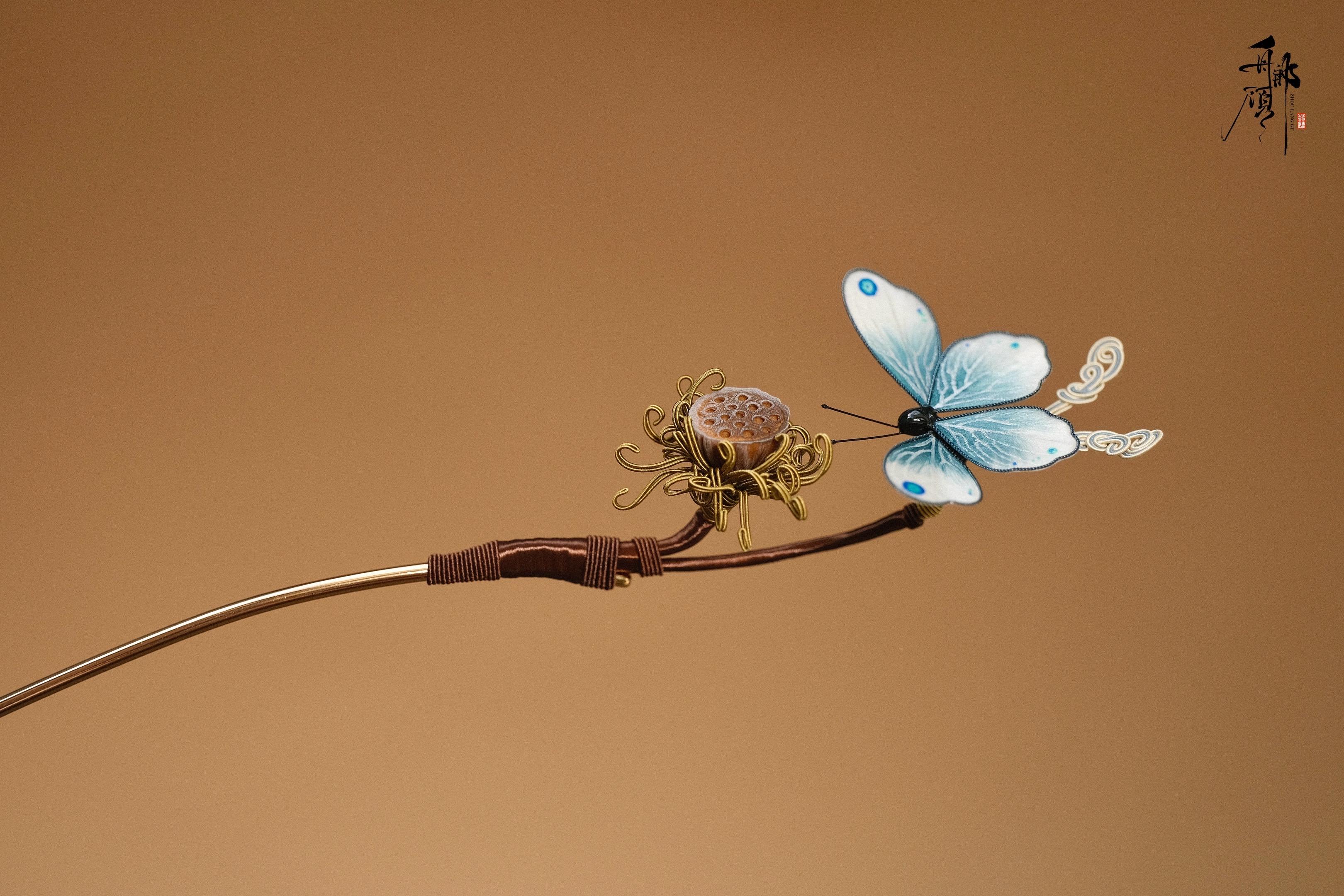 枯萎是更诚实的绽放。