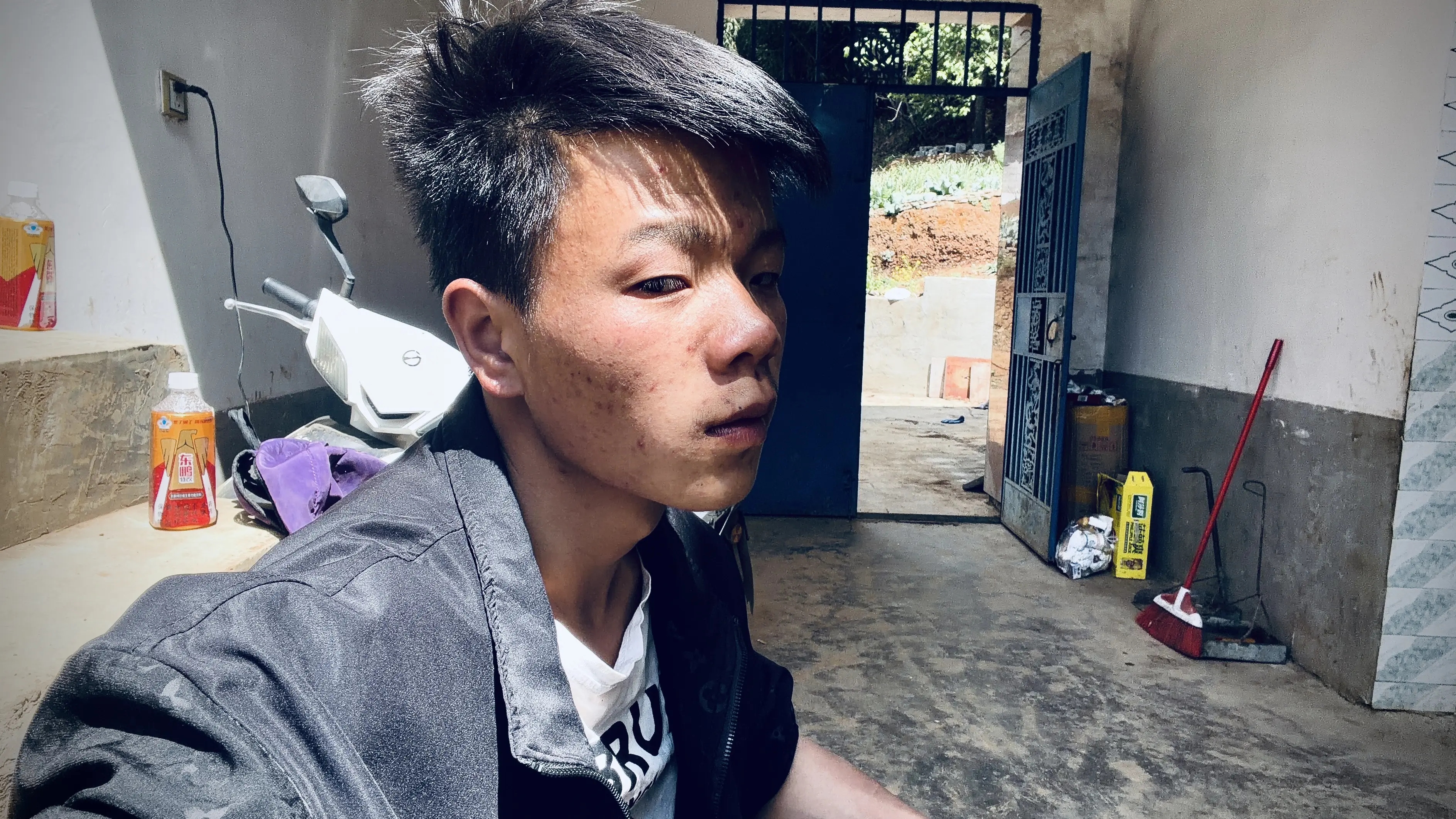 我没办法一直有趣 就像有一天 你会发现我很久没找你了