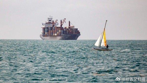 凤凰新闻【美军被曝突袭从中国驶往伊朗货轮】【文/观察者网柳白】《华尔街日报》12