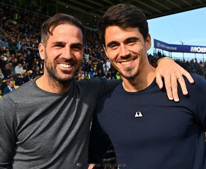 法布雷加斯在意甲联赛中对阵库埃斯塔，帕尔马主场0-0战平科莫，曾经的枪手们…… 