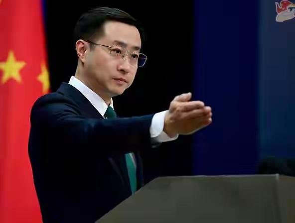 外交部发言人林剑发布《波茨坦公告》节选。我们应该按《开罗宣言》《波茨坦公告》及联