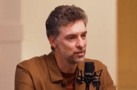 【加索尔：科比曾把金牌放到我的衣柜，激励我不要连输三次】近日，湖人名宿保罗・加索