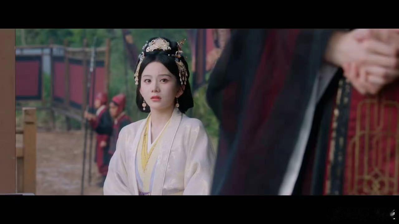 马秋元雀骨剧组plog马秋元一边开机一边杀青 尽管故事已经暂时告一段落，李乐君 