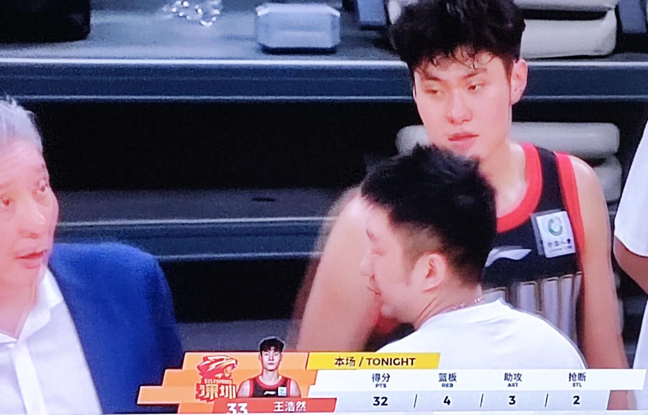 深圳109-94大胜广厦，小将王浩然发挥出色，得32分4板3助2断，可以说在他高