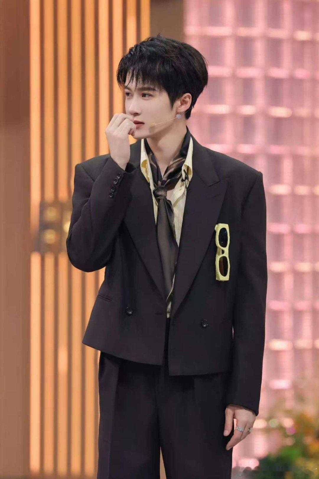 檀健次后援会告黑檀健次后援会维权告黑明白了 ​​​