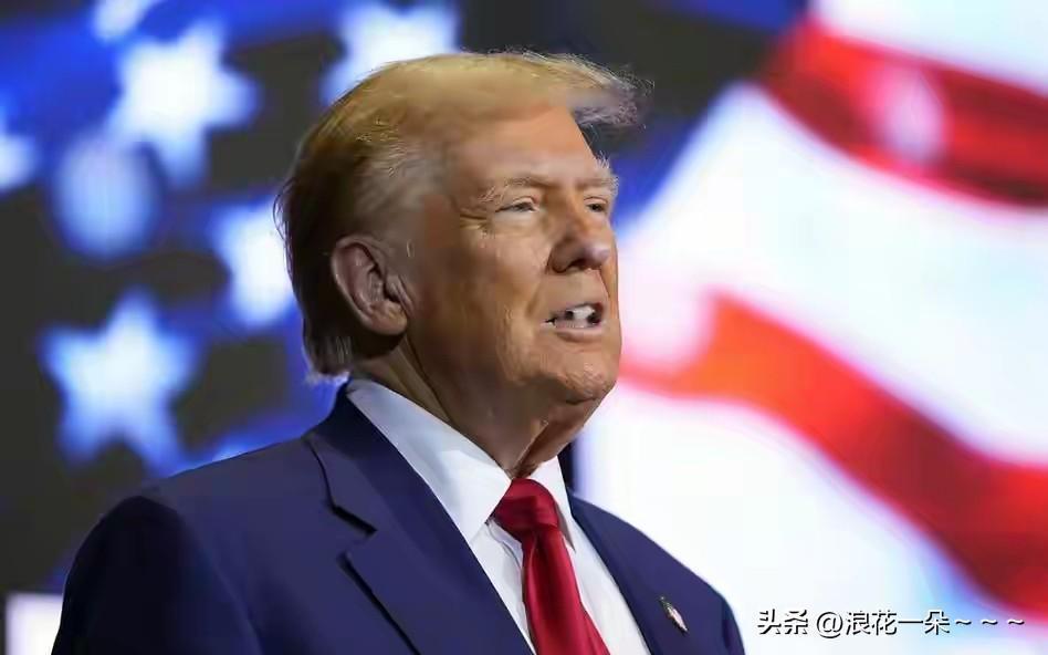 美国给俄罗斯打了一个样？！[捂脸]
美国空袭委内瑞拉，并抓获委内瑞拉总统及夫人，