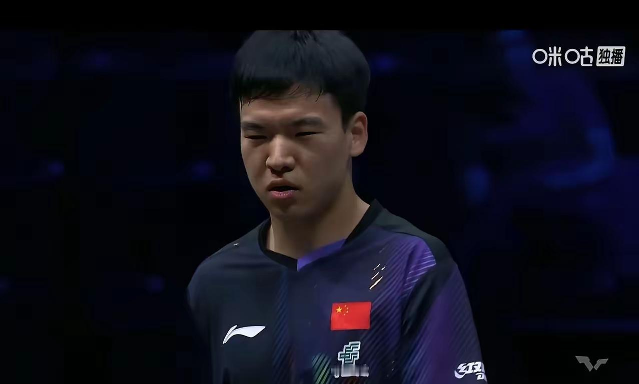 向鹏内战凶猛外战却频频掉链子，这一现象让不少球迷倍感惋惜，大家感慨他就像满腹学识