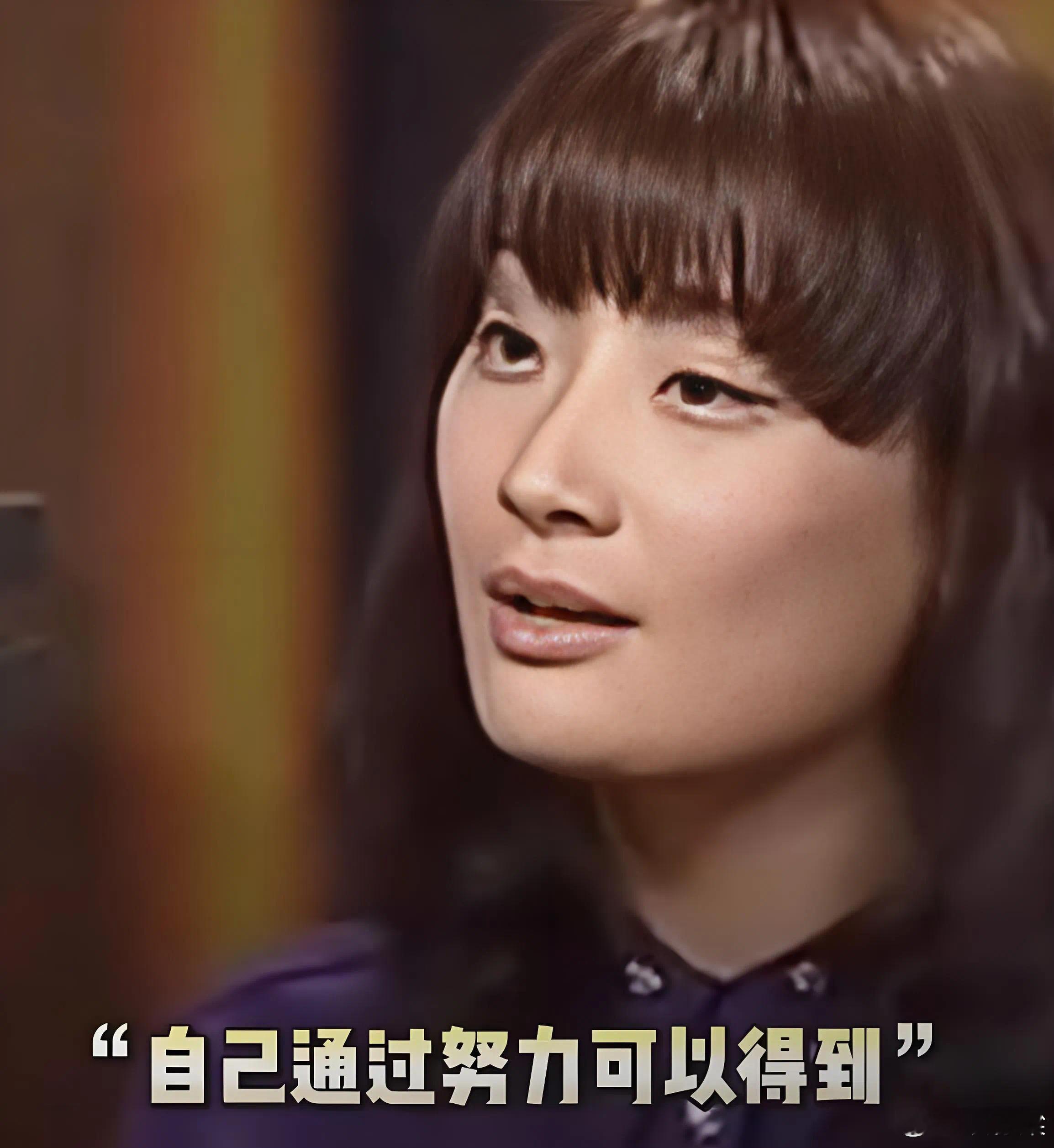 宗馥莉：上岸第一剑，先斩老父亲。前置声明：本文不作任何道德评价，豪门内部恩怨情仇