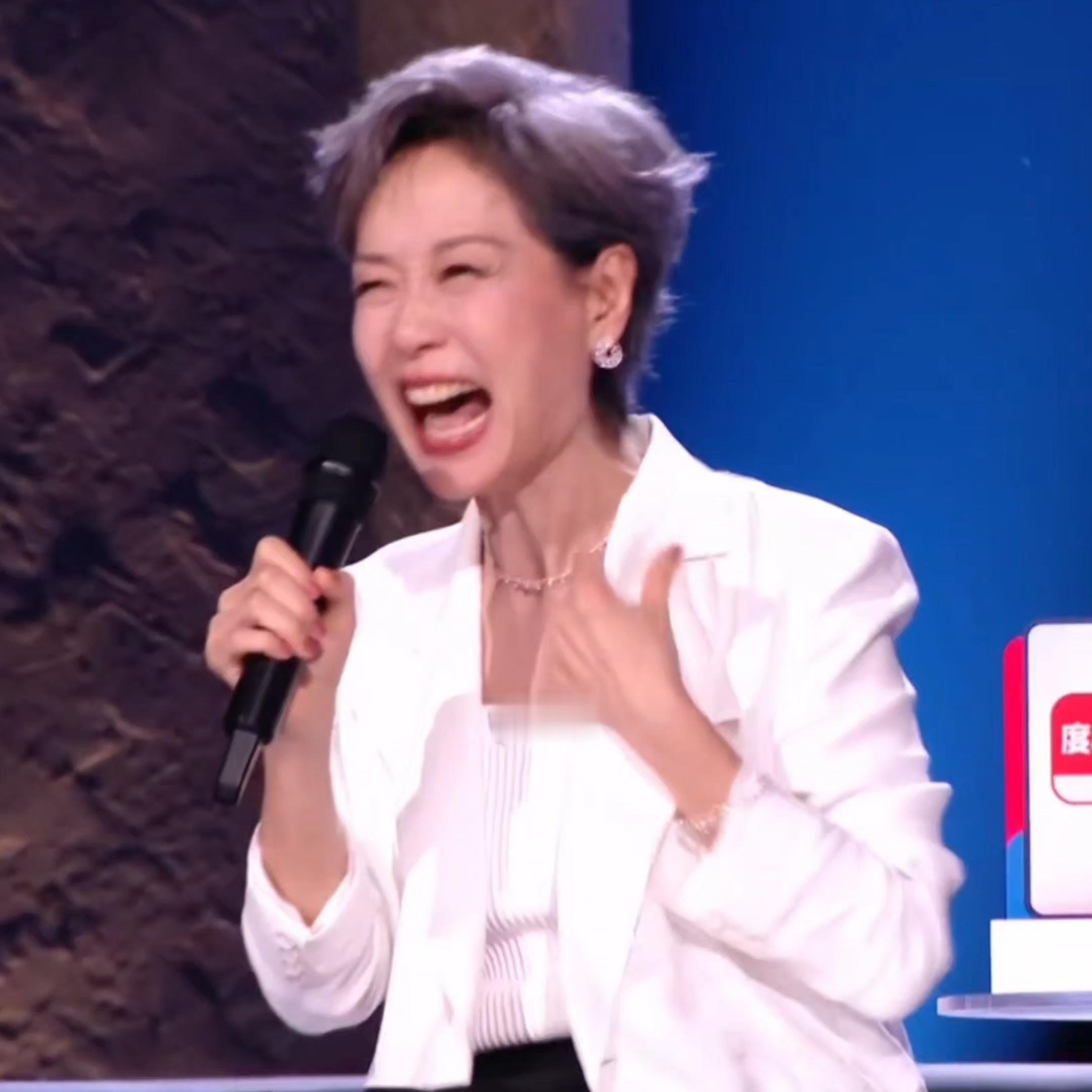 行啊你俩脱吧。 