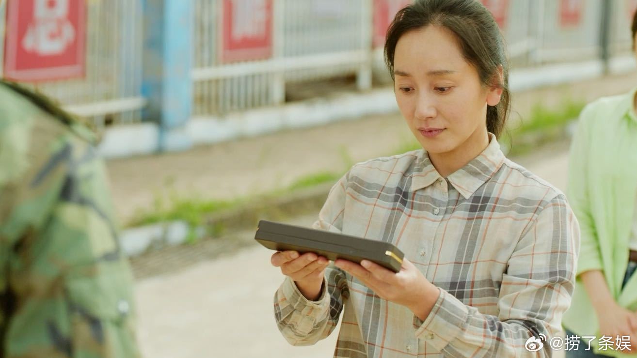 董晴一部一个有效出演 含泪许下的约定，成了一生的牵挂💔董晴把少女的心动与不舍演