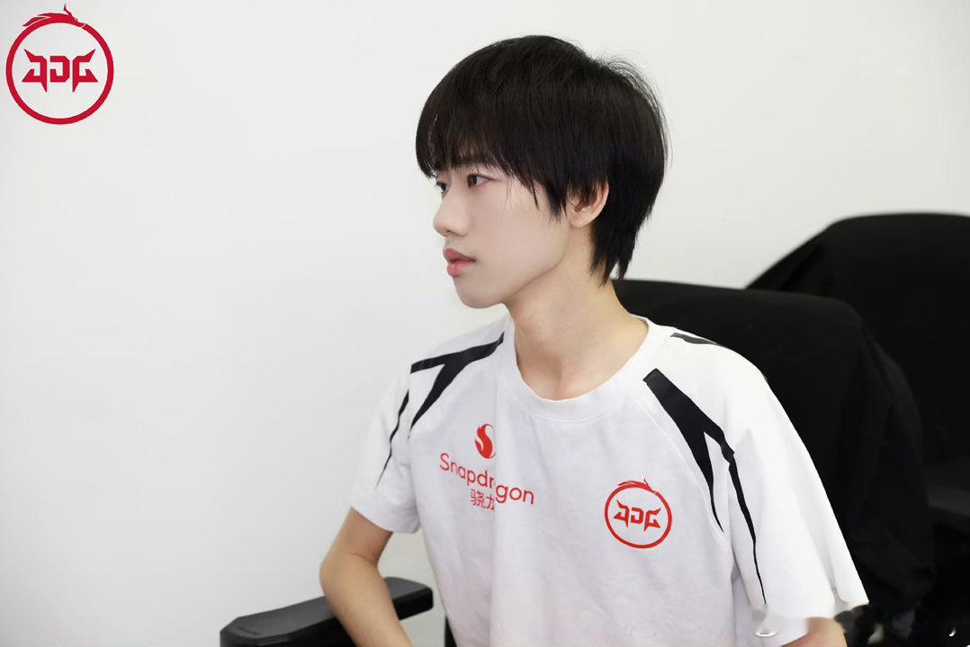 dbq我刚看见，好萌🥺🤏🏻🤏🏻 