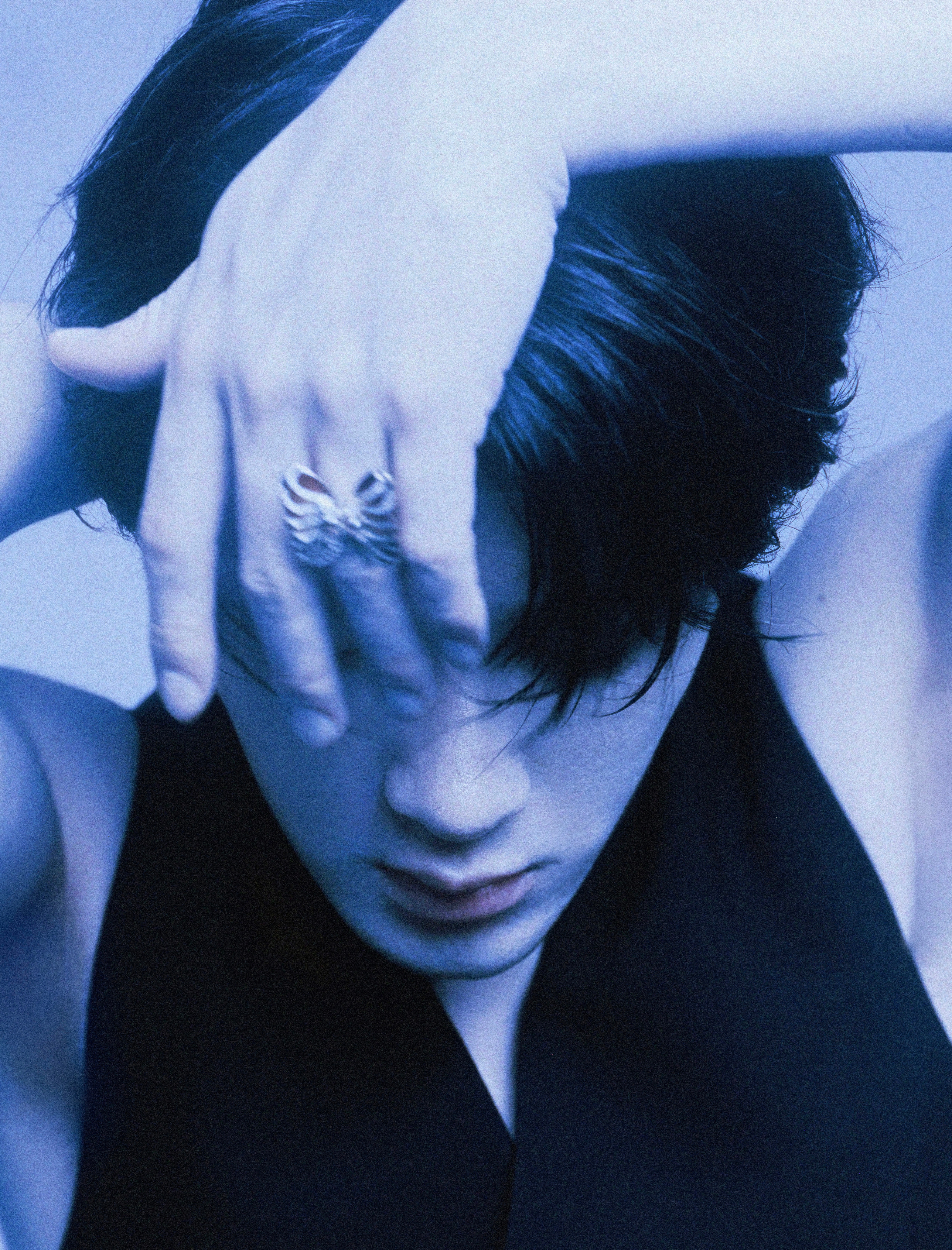 檀健次 ｜ 星光大赏出图 审美为王   来自今日檀健次的造型出图 ，手握《滤镜》