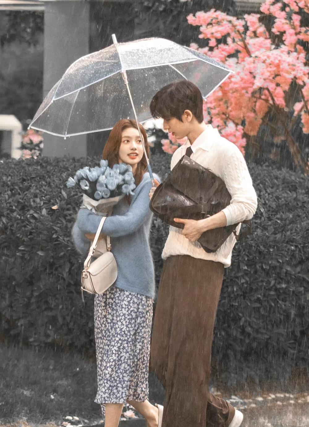 一年过去了，《爱你》又火了一遍。
原来难的不是热度，而是热度的持久力。
春天到了