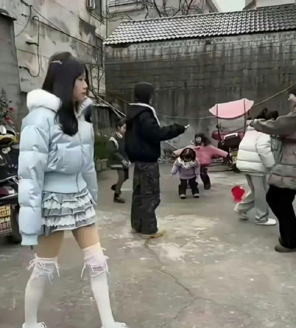 在老家只有表妹会这样穿… ​​​
