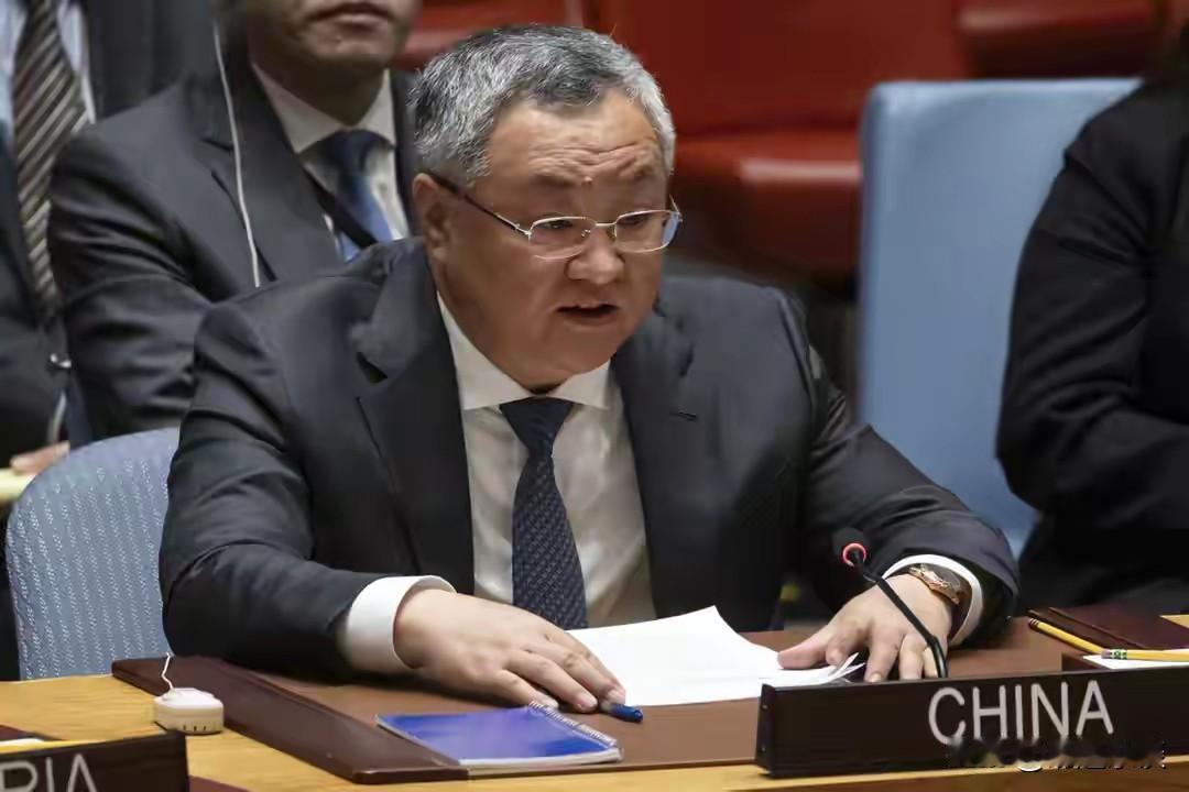 别再说外交辞令都是软绵绵的了。11月18日，联合国安理会上，中国代表傅聪大使就给