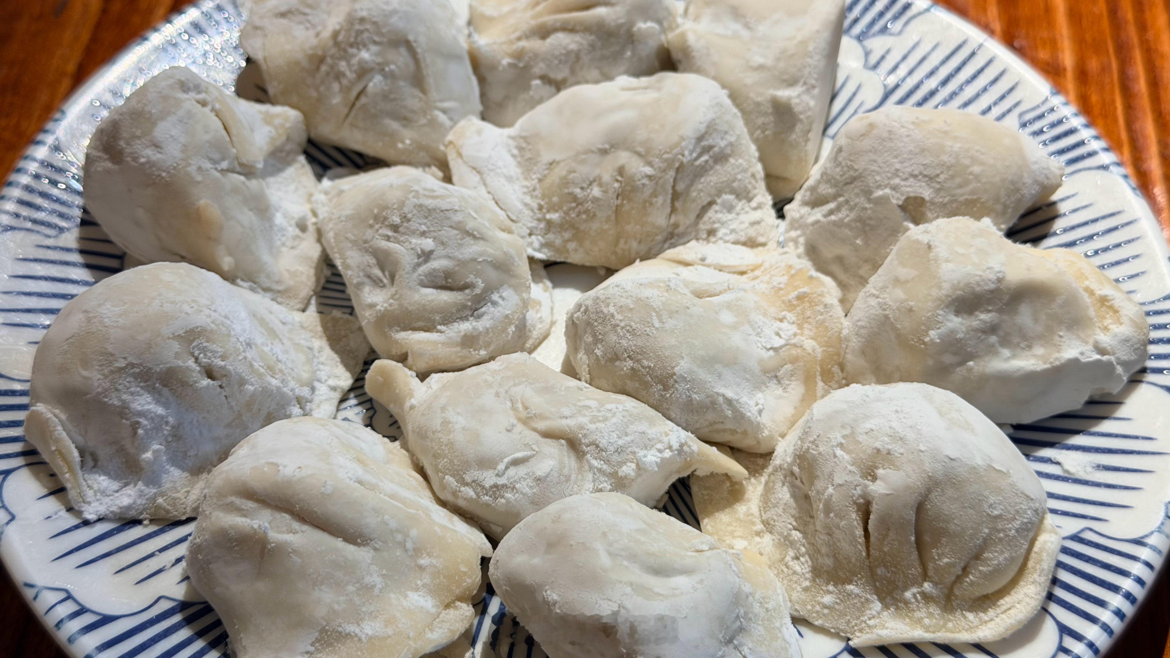 大吉大利今晚吃鸡，不枉此行，一个小时的车程！没骗我..挺鲜！有点没吃够！ 珠海