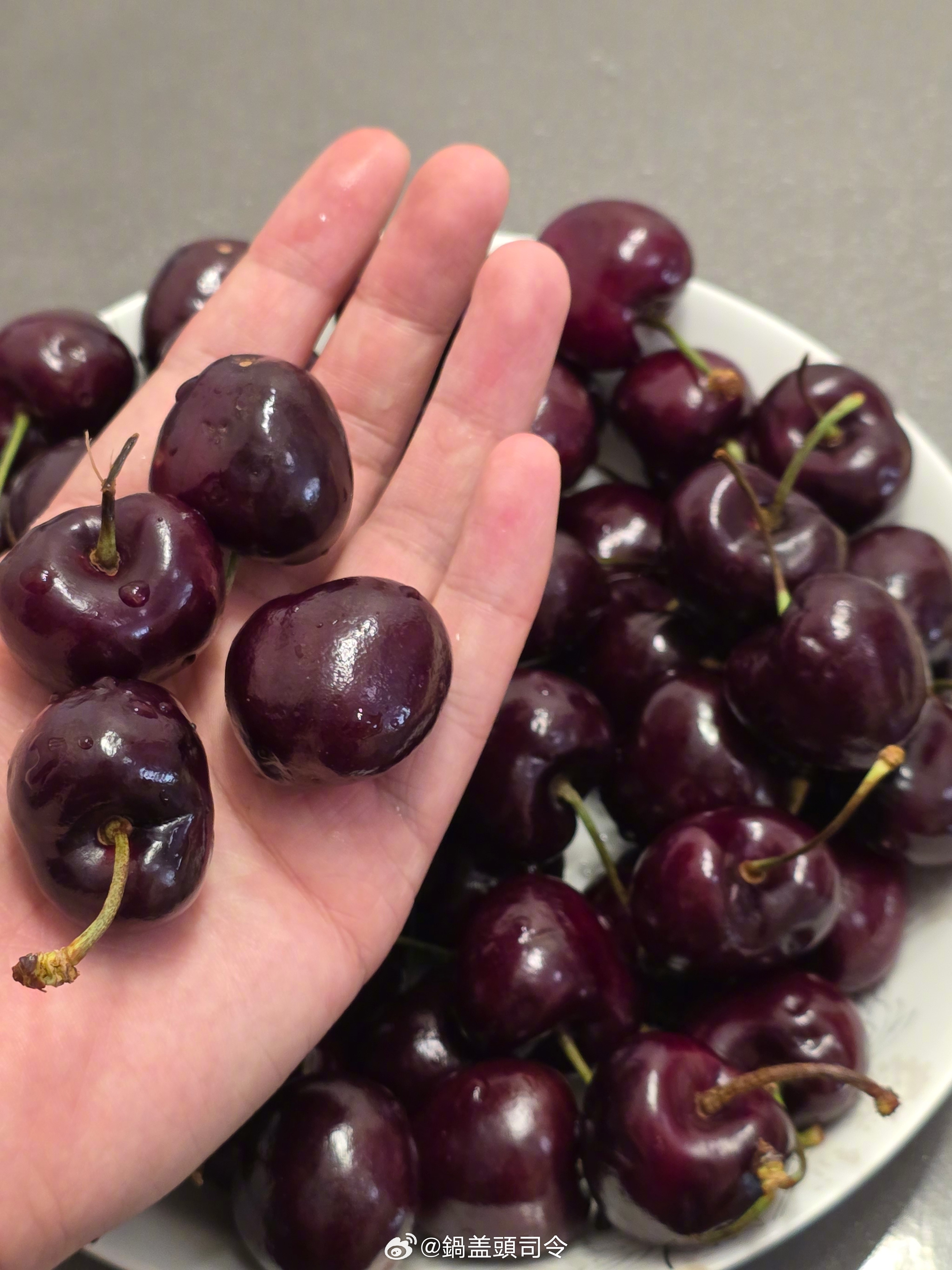 #车厘子其实是血糖友好型水果#最近车厘子滞销了么？怎么好几个热搜。今天盒马买了两
