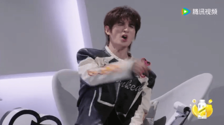 华语乐坛又把天堂还给腾格尔了腾格尔老师期待的《天堂》如约而至！傲日其愣登陆魔力歌