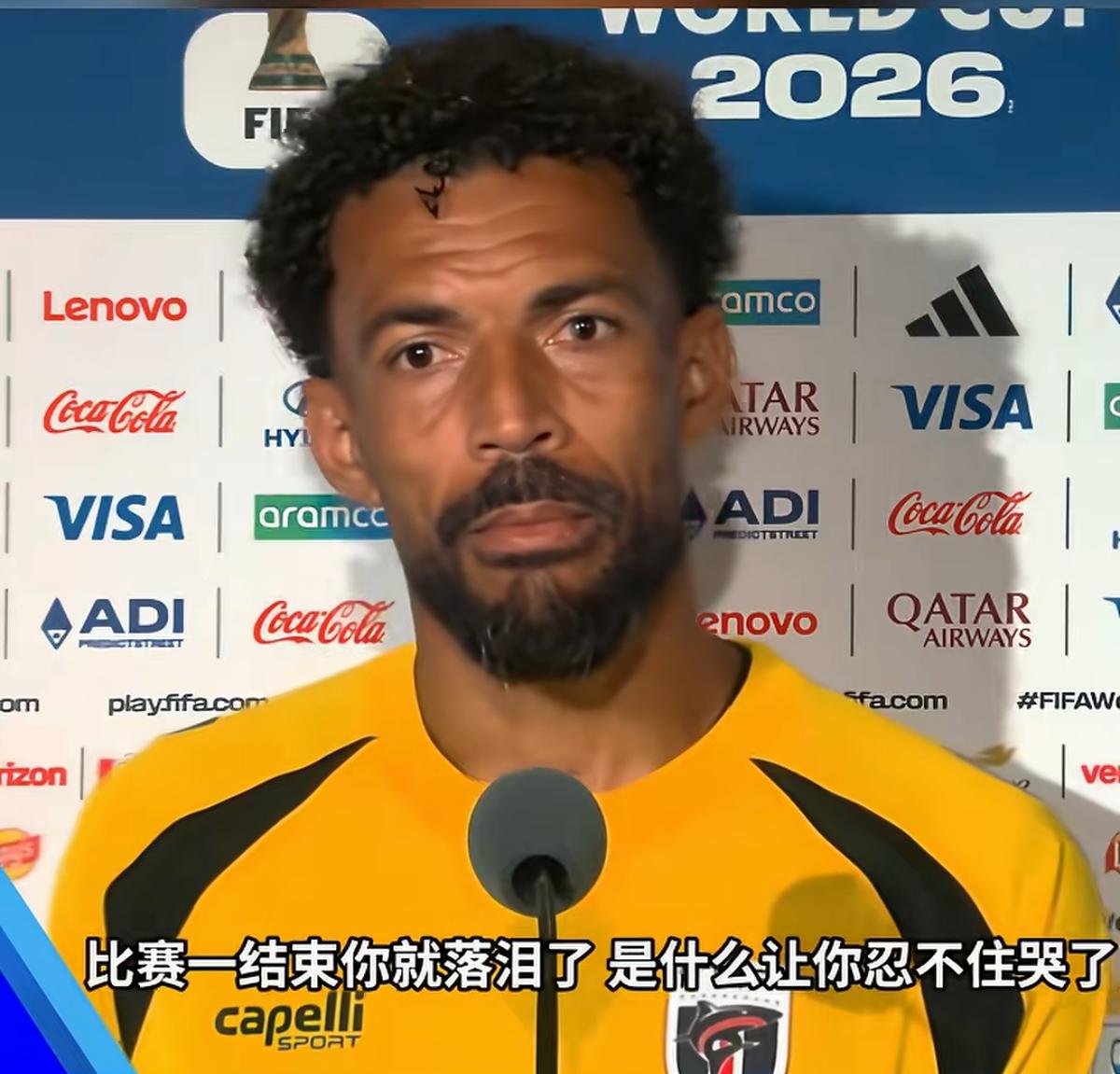 西班牙表现好不好不重要，
重要的是被这个男人圈粉了。
一脸沧桑，满眼故事。