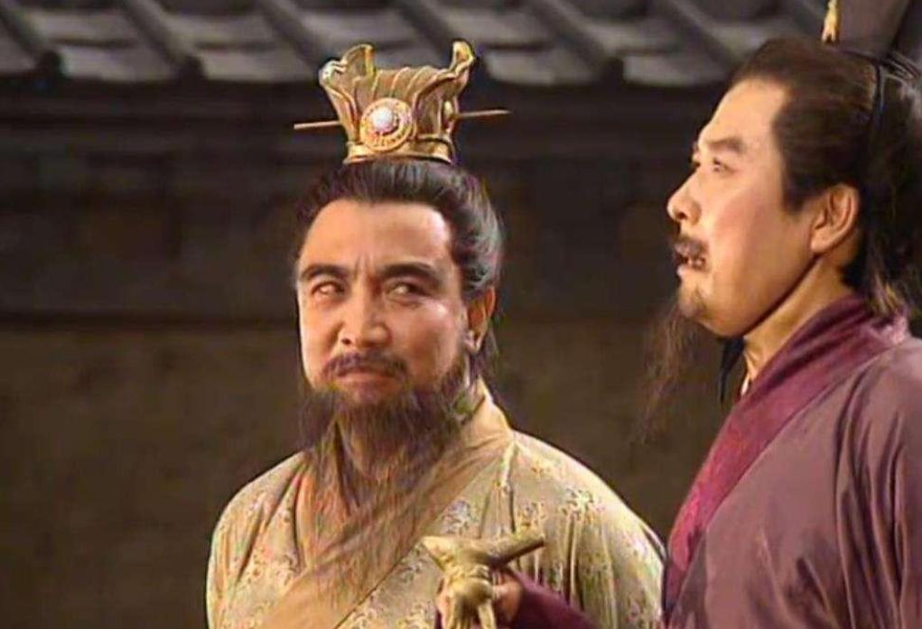 刘备明明是汉室宗亲却几乎无人支持？家族衰落、出身贫寒，让他只能靠自己打下蜀汉江山