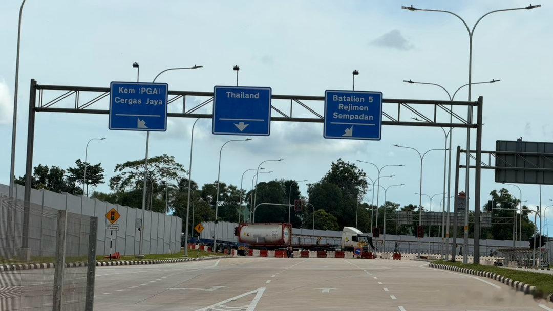 今日主题是“北上”抽两日时间去探探泰仔