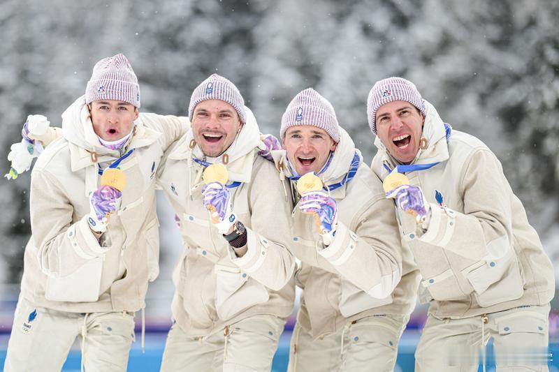 在首棒选手法比安·克洛德被罚一圈、将队伍排名拖至全场垫底的情况下，法国队后三棒运