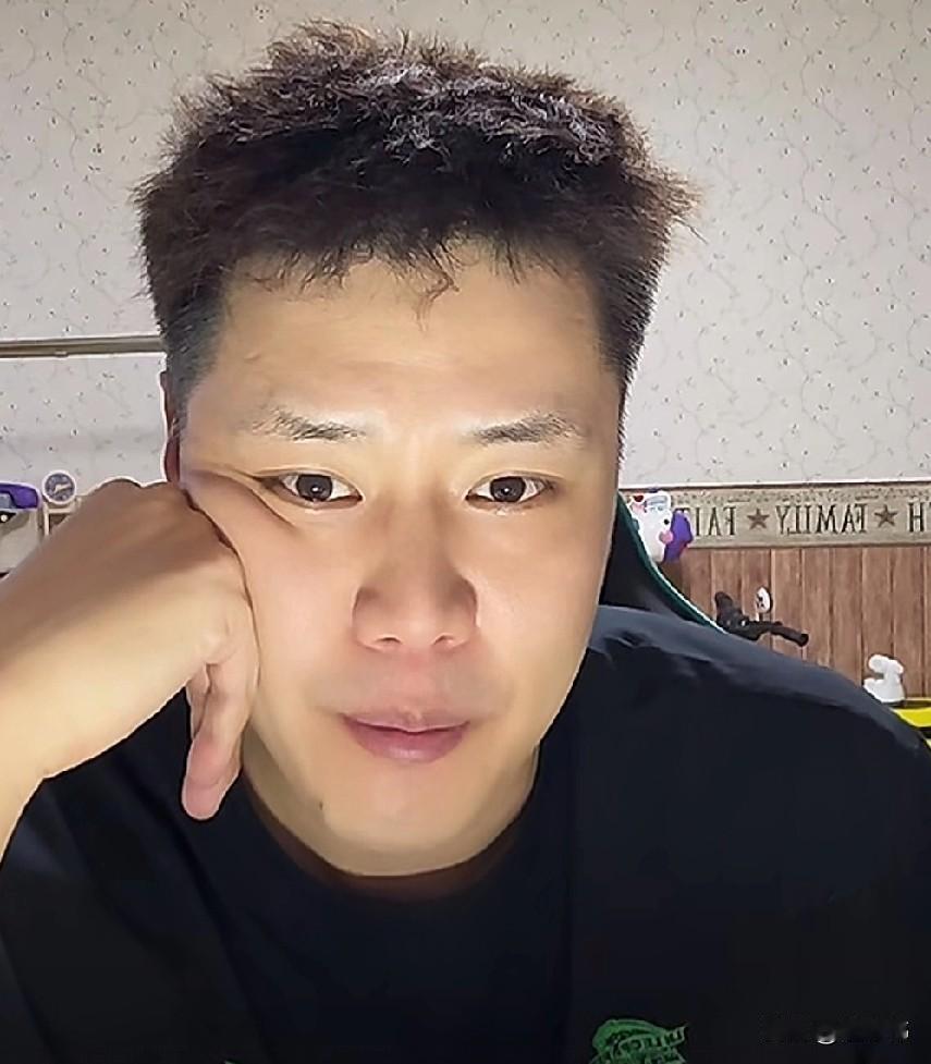 裁掉吧！贺天举谈亨特：

“我现在最大的愿望。”

“就是这亨特赶紧被裁掉吧。”