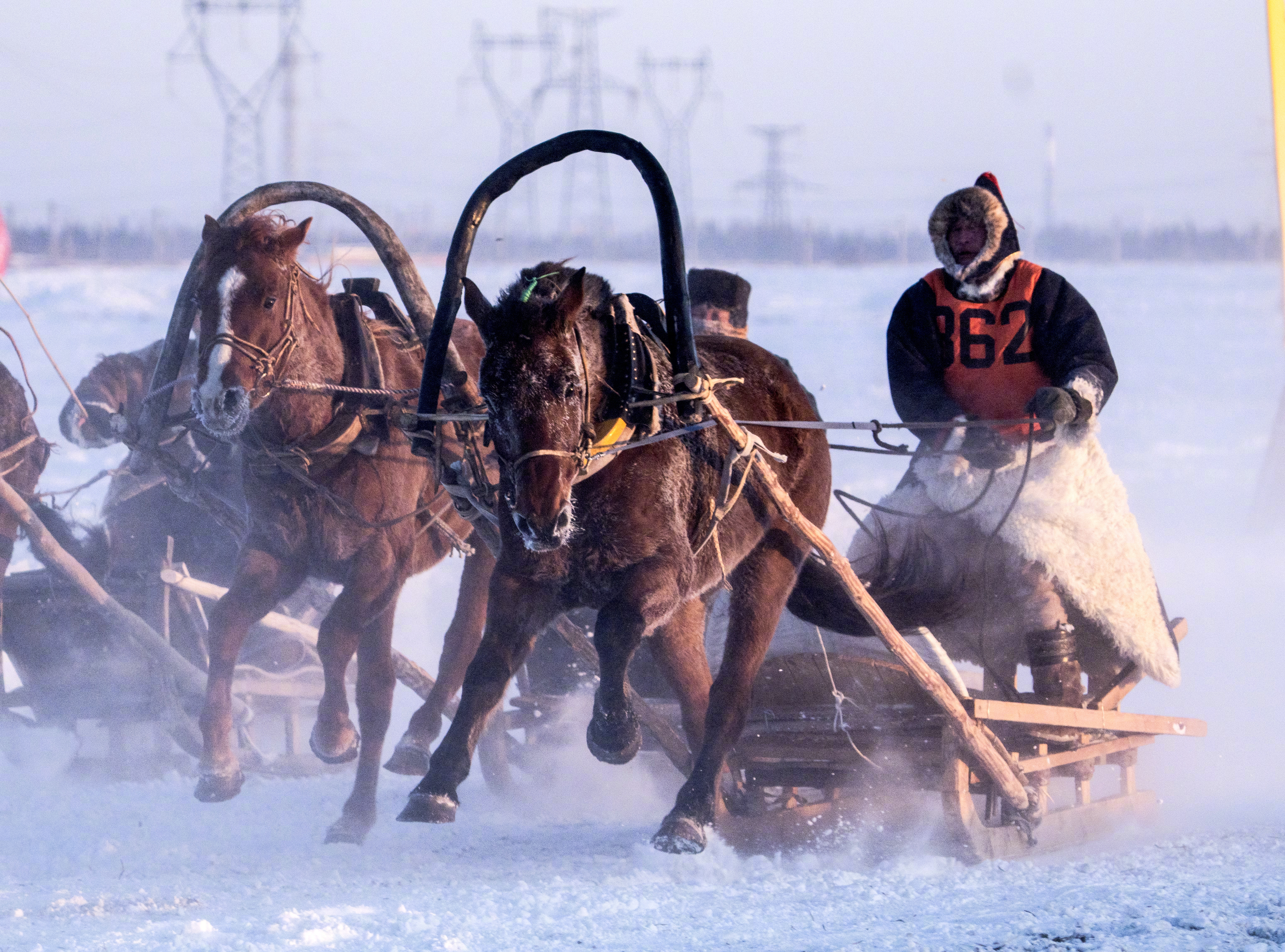 冰雪铸魂向北开放，那达慕焕新温暖冬季北国风光，千里冰封，万里雪飘；祖国正北，山河