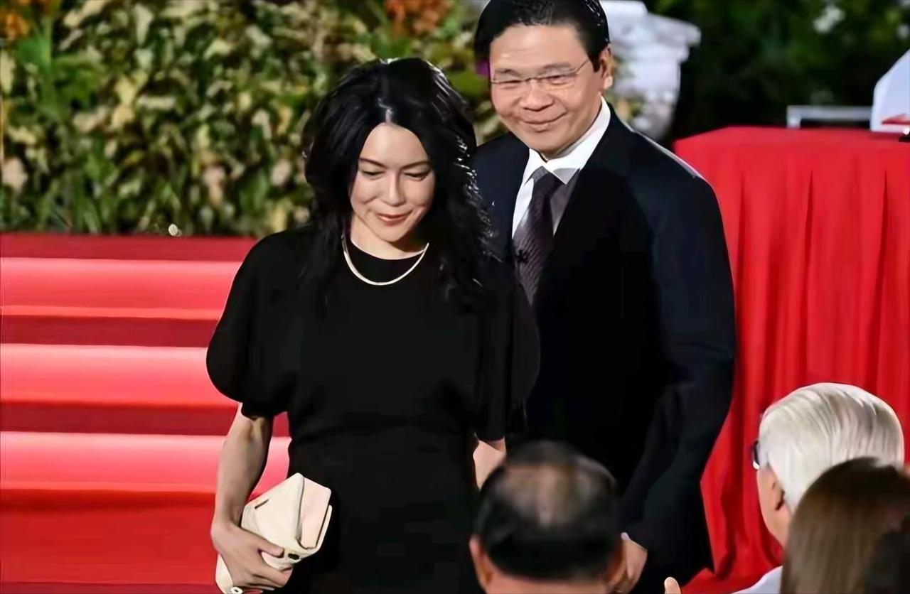 12月23日，新加坡总理黄循财接受加拿大电视台采访时强调：“芯片这条线一定配合（