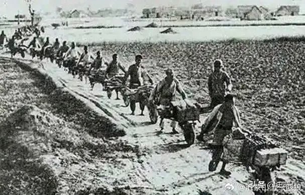 【从淮海与渡江战火中看伟人的群众路线】       1948年冬，淮海平原，大雪