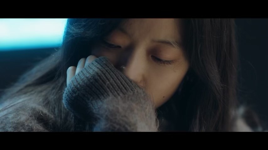 早春晴朗1分钟亲了13次 熟龄男女的爱情自带一种沉淀感，褪去少年人的莽撞，爱意藏