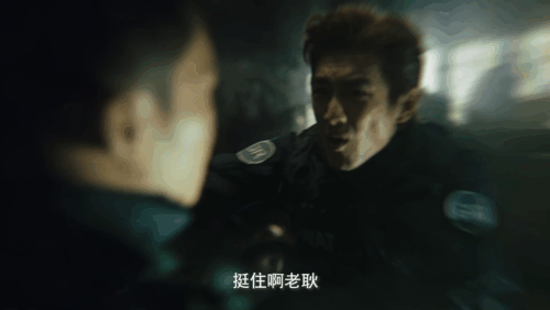 #古天乐林更新惊悚片预告# 啊？平平无奇古天乐×长相普通林更新勇闯谜城？这么惊悚
