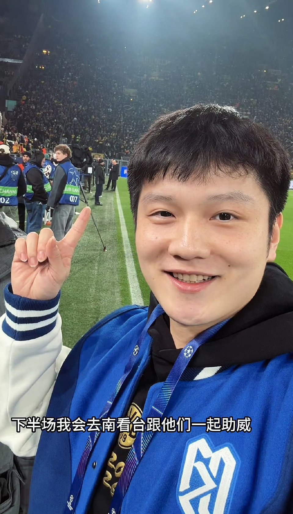 乒乓球 从早期随性怼脸、直男感拉满的随手拍，到现在角度舒服、构图干净、松弛感十足