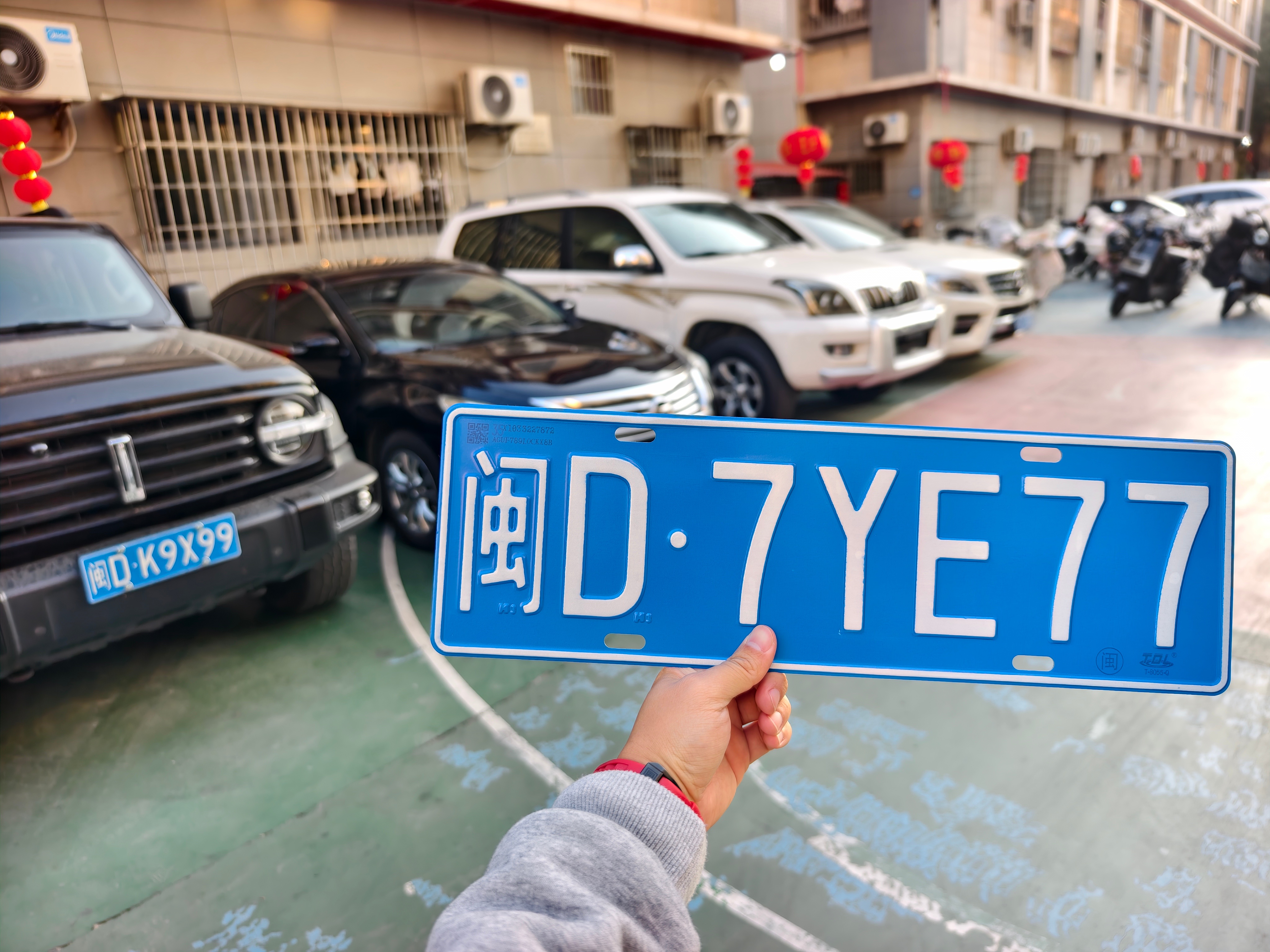 普拉多选了个777，我还是喜欢坦克的999 