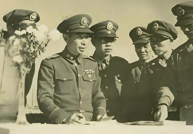 从国民党将军到成为隔壁老王，理财恒久远，骗局永流传！今儿要说的这位叫做潘裕昆湖南