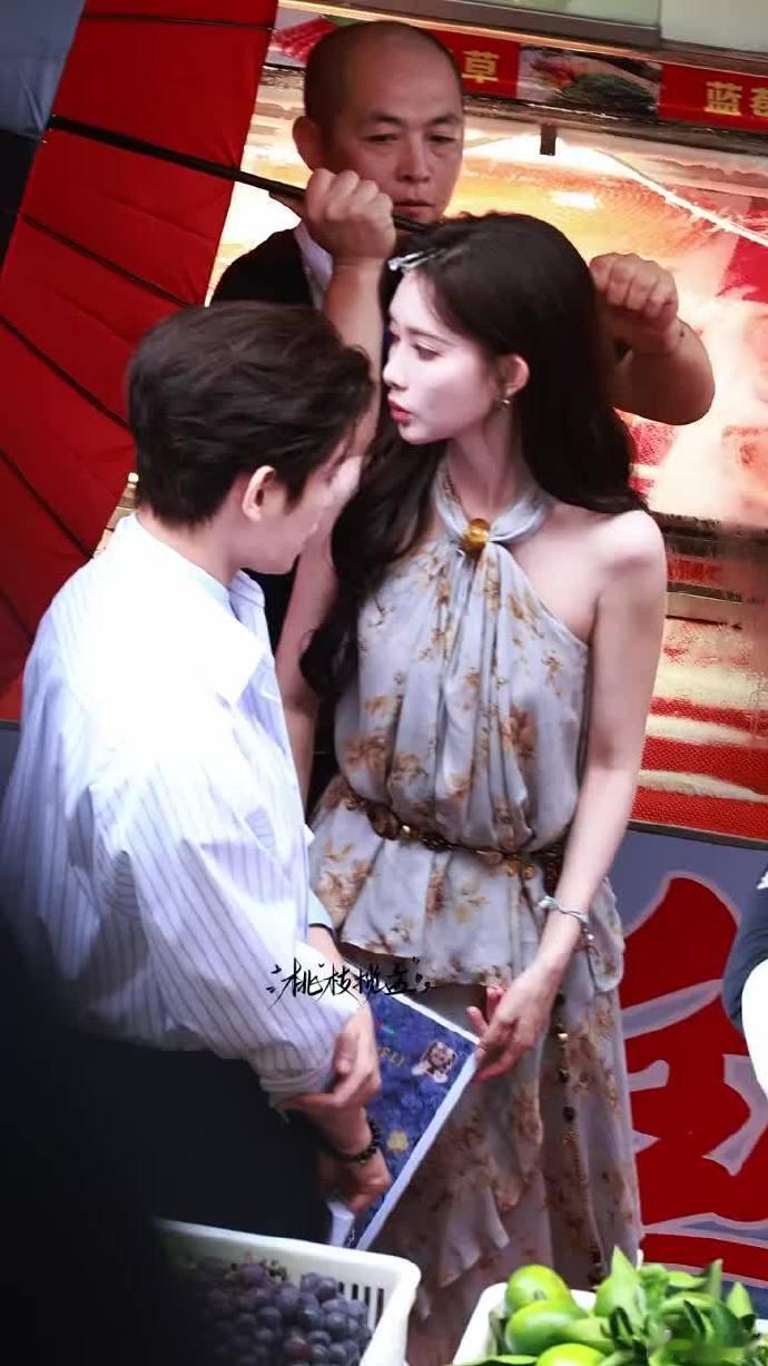 孟子义丁禹兮BG感路透孟子义丁禹兮一起逛市场被路透里的苏感狠狠拿捏，孟子义丁禹兮