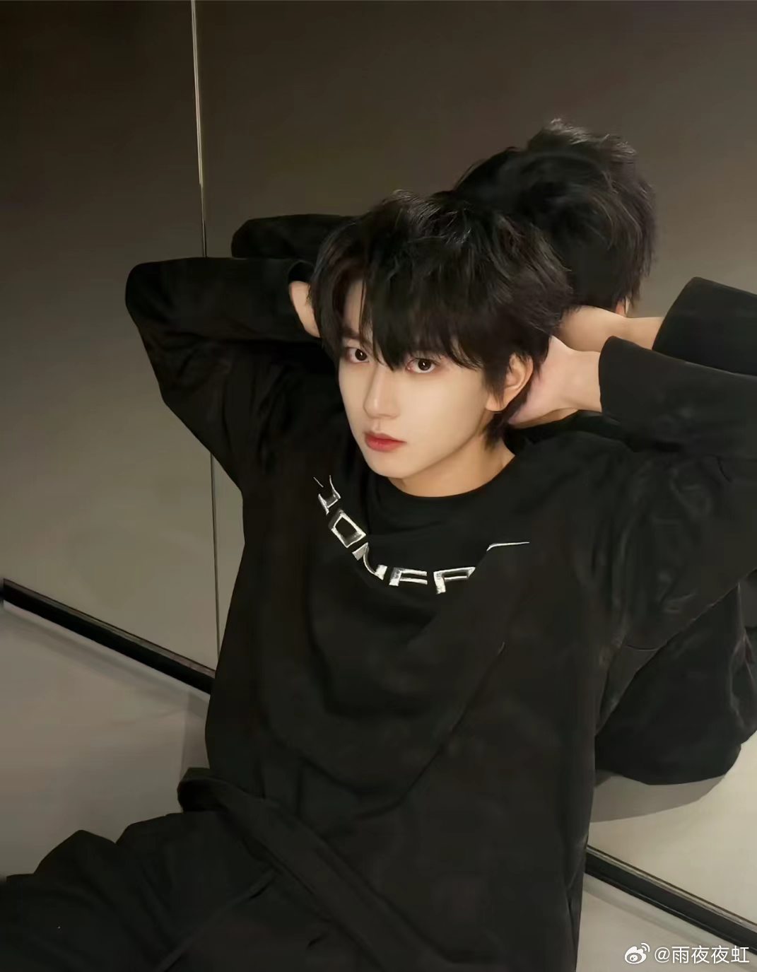 穆祉丞一顿饭就能骗走既视感 被美食轻松拿捏的快乐小狗，穆祉丞干饭时的满足感也太治