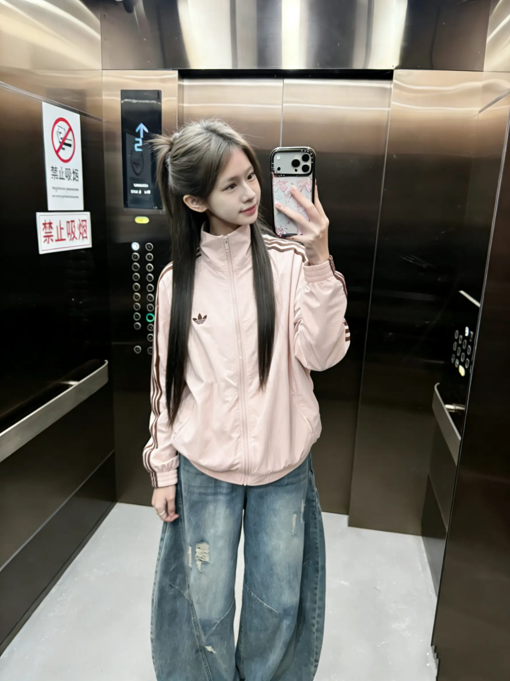 女大学生上课穿搭