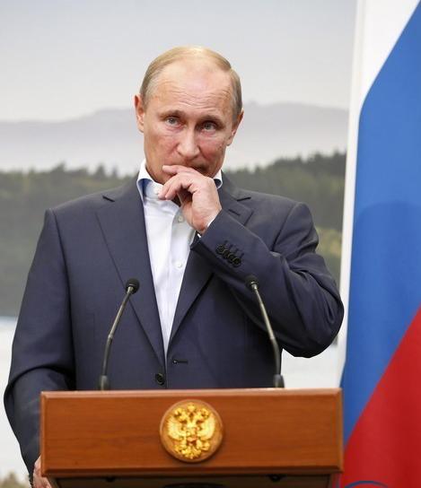 为什么说中国得防着点俄罗斯？说白了，普京今年72岁，这位掌舵俄罗斯25年的硬汉终