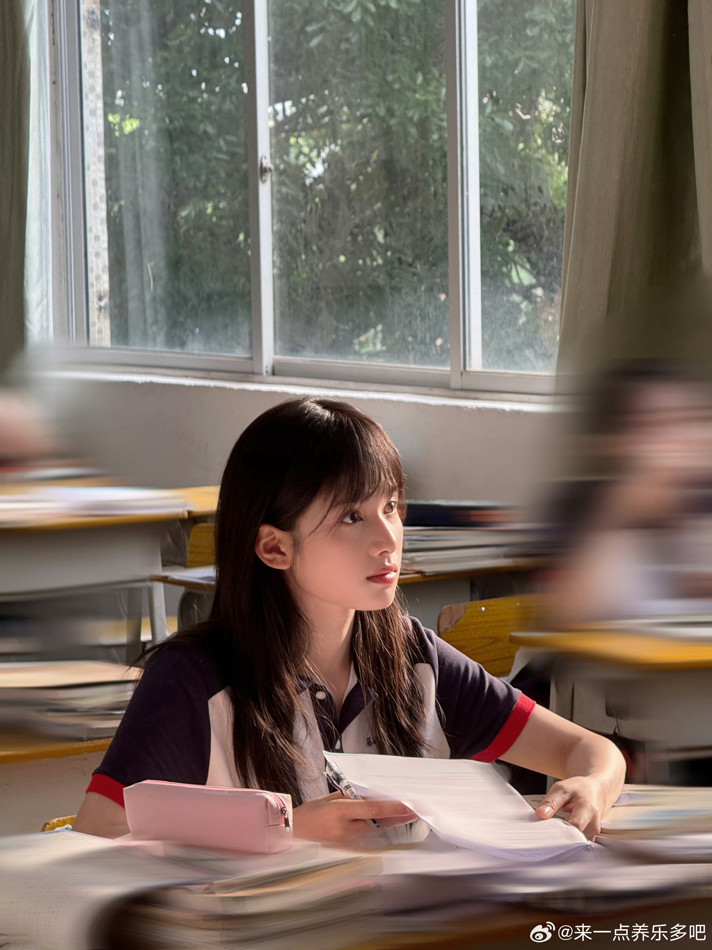 野狗骨头新预告看完《野狗骨头》预告，大事很妙，张婧仪演技越来越好了，明艳大气 演