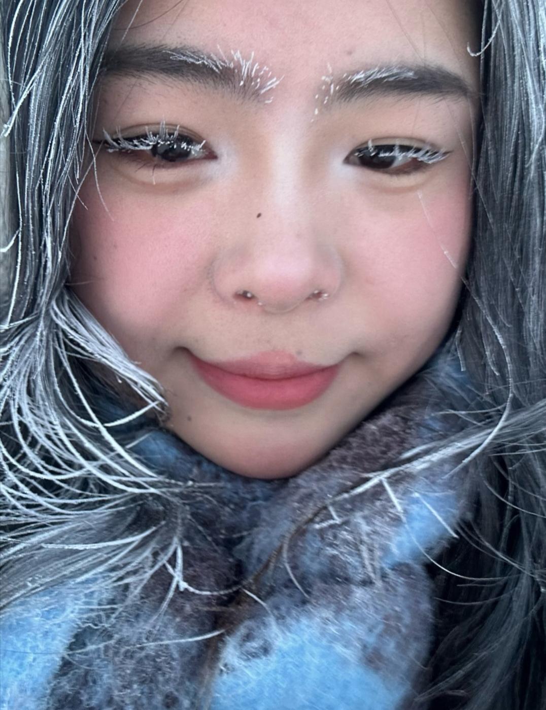 云南拉货去西藏，母女二人第一次厚脸皮，向大家要声一路平安……
这真不是离婚后想要