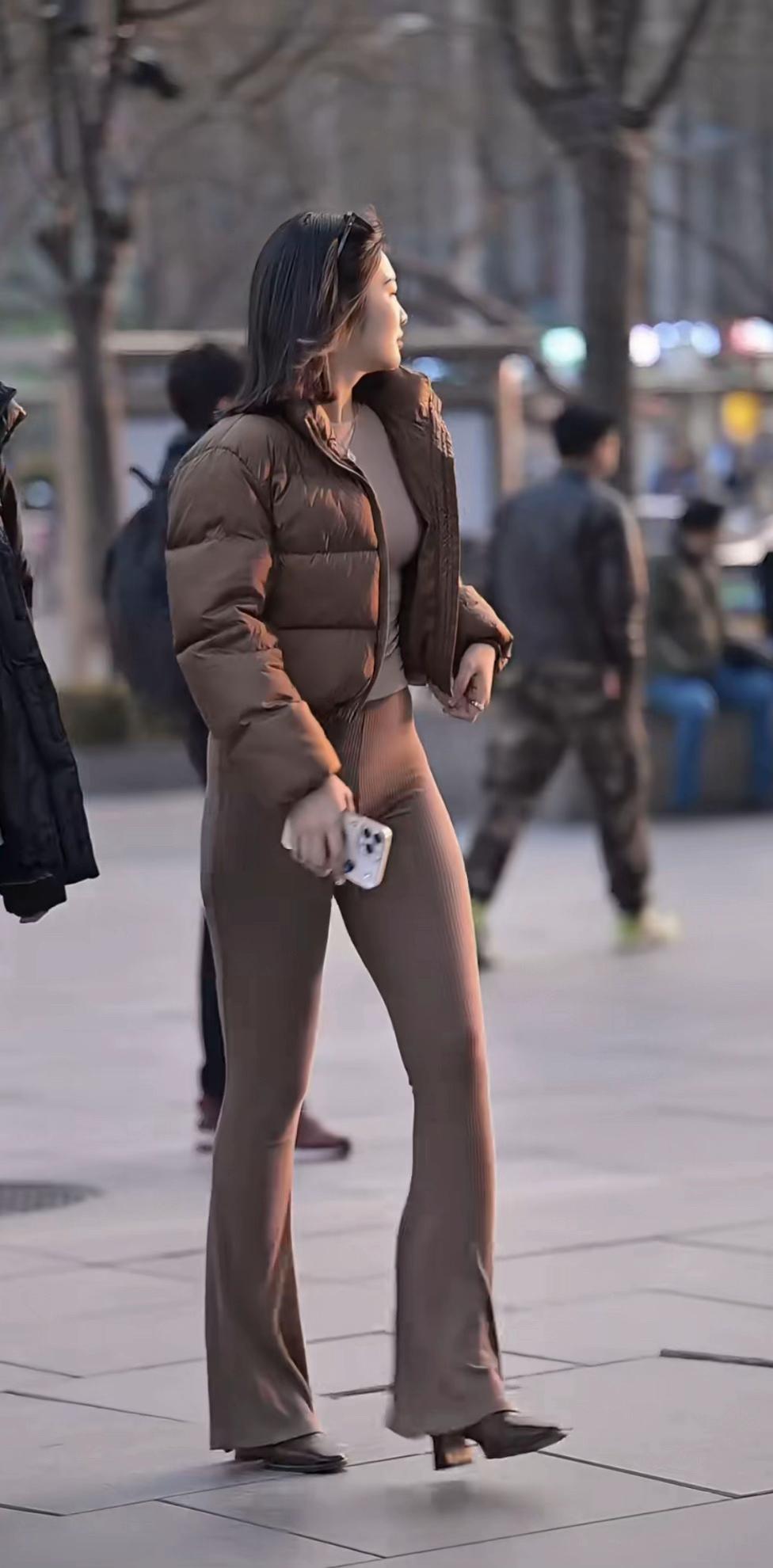 美女 气场全开 时尚穿搭时尚穿搭时尚 时装穿搭