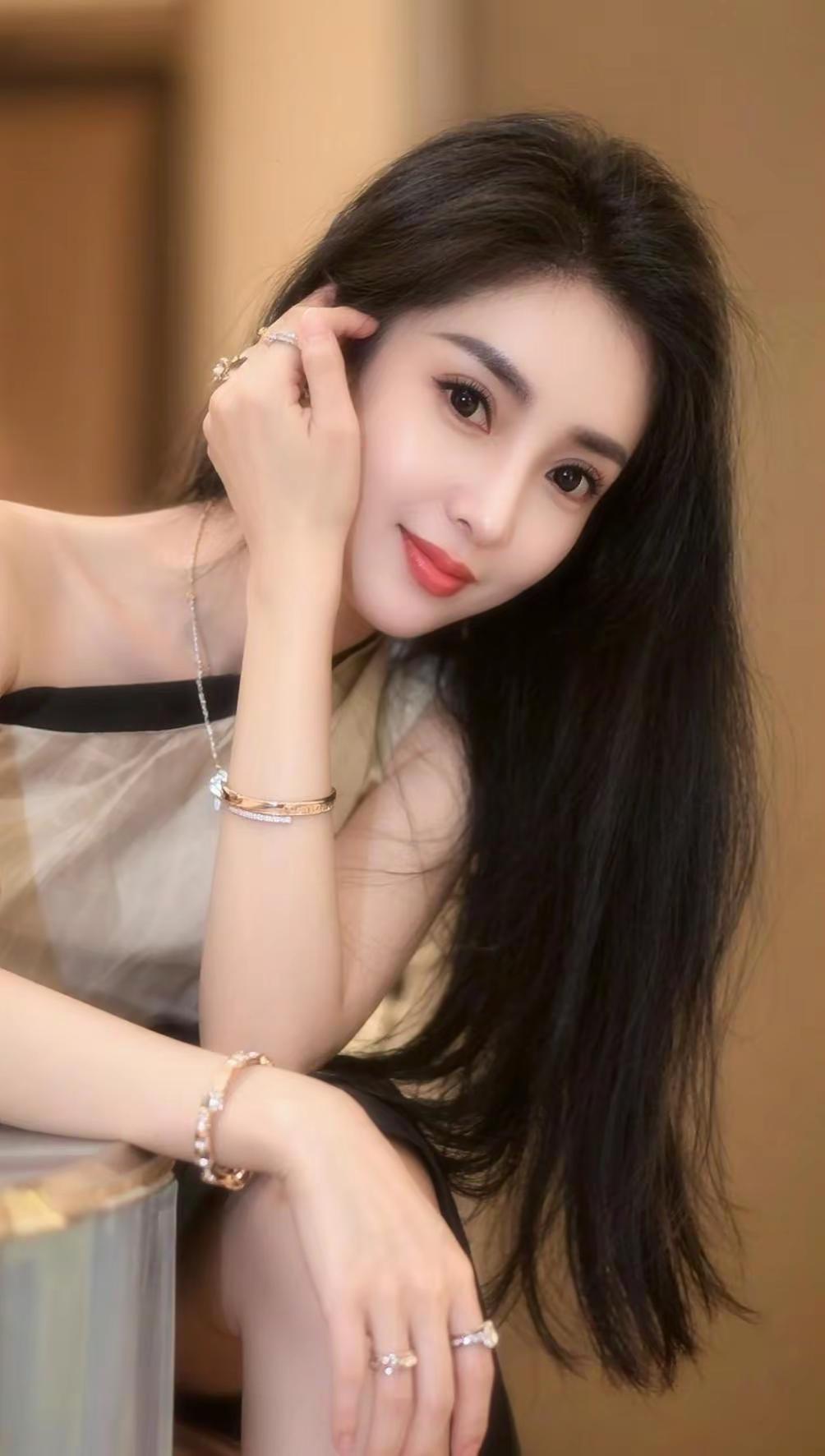 不要走得太慢，花会凋谢的；也不要走得太快，那样，花还没有开 ——安东尼