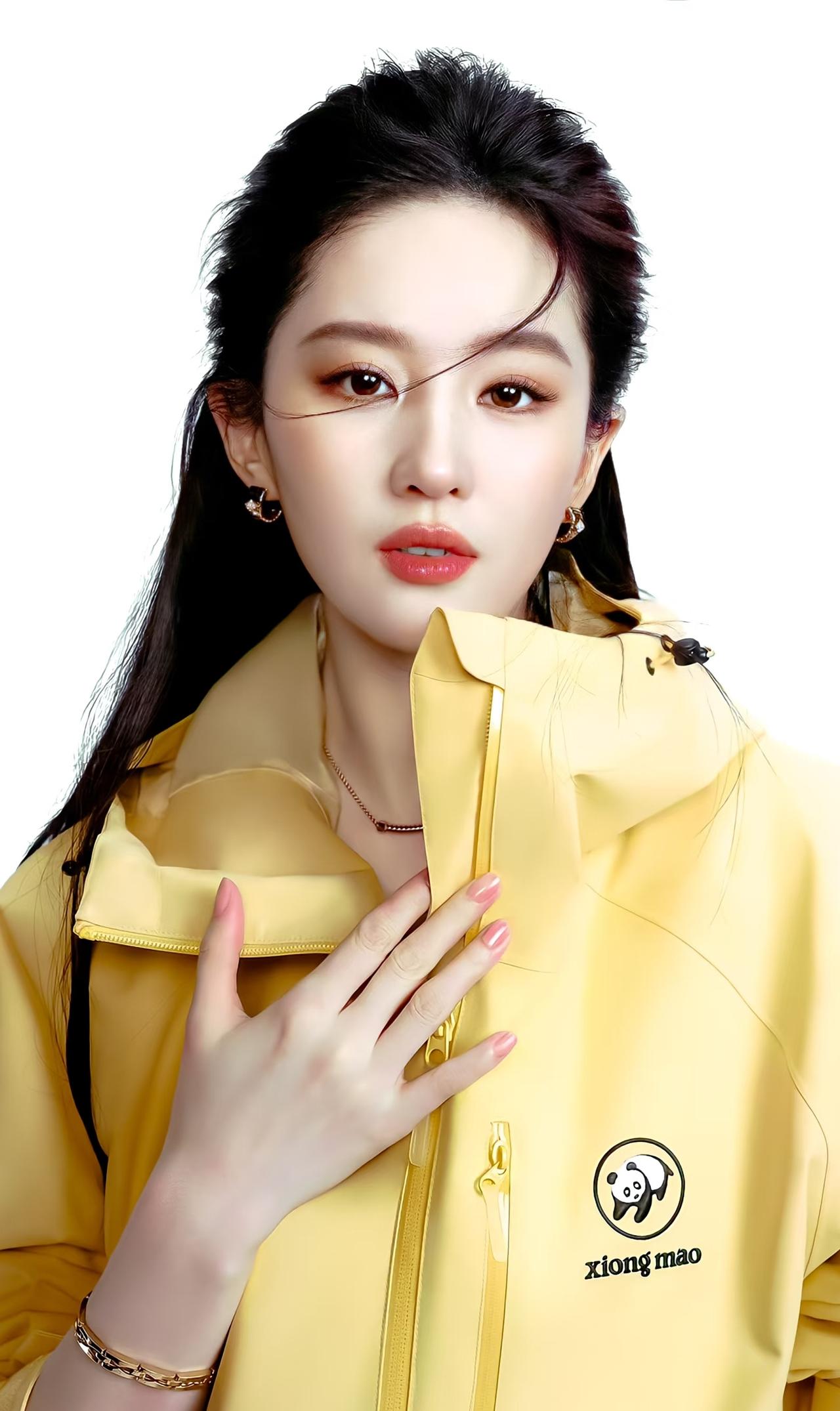 骨相皮相皆绝，气质清冷脱俗，温婉自带仙气神韵。乃神仙姐姐也