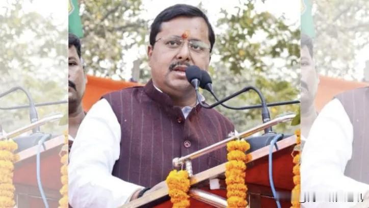 《印刷报》12月14日报道，印人党议会委员会批准比哈尔邦道路建设部长纳宾（Nit