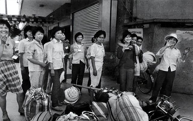 越南扔掉26万"垃圾"，中国捡回千亿财富。

1978年的夏天，广东和广西沿边口