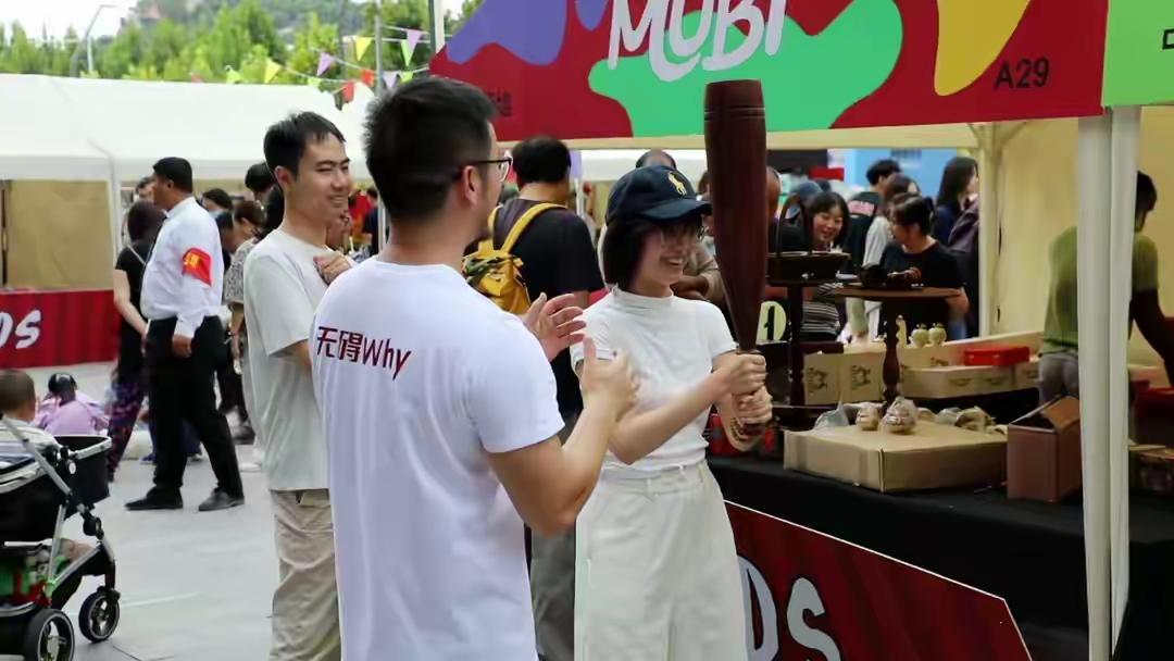 北京赛事票根引爆商圈优惠！云南咖啡香飘万人嘉年华，衡水稻田蟹肥农趣浓，和田夜市歌