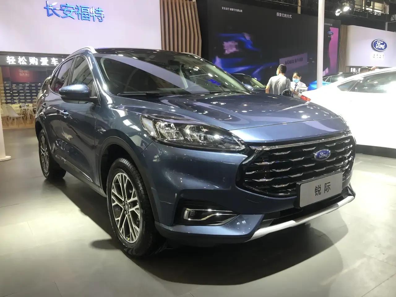  

网友：长安福特锐际和一汽-大众探岳，二挑一，怎么选？

1、锐际：福特前几