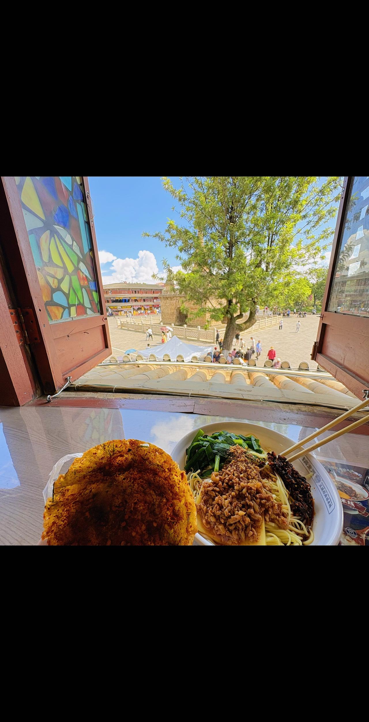 如果你自己不能找到让自己自由幸福生活的路径 你又怎么能帮别人呢 （这是个反问句）