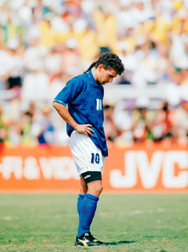 C罗和c罗一起siu到最后 🚨足坛历史单一自然年点球破门最多的球员：巴乔领衔，